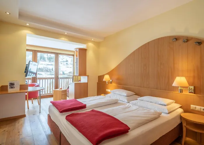 Готель Der Kirchheimerhof 4*