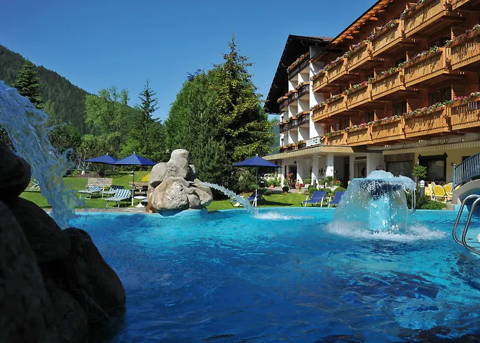 Готель Der Kirchheimerhof 4*